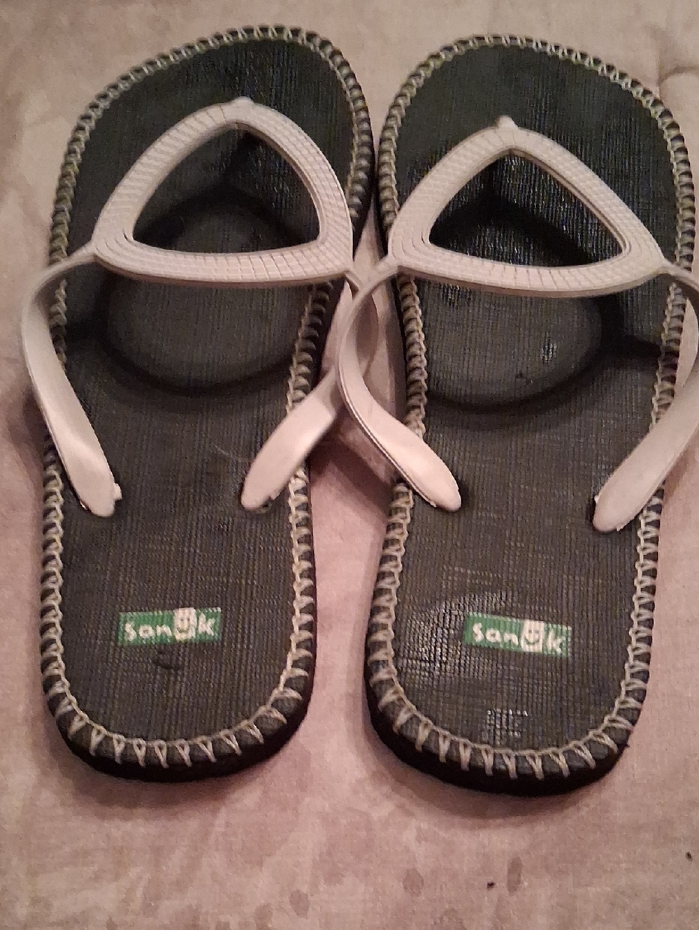 Sanuk Black Flip Flop Sandals with Cream Straps